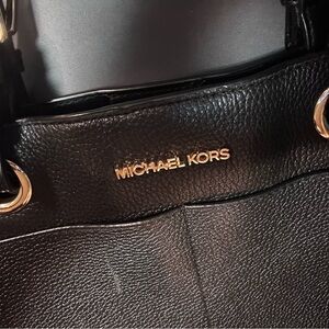 Michael Kors Black Pebbled Leather Tote – Gold Hardware - Minimal Wear